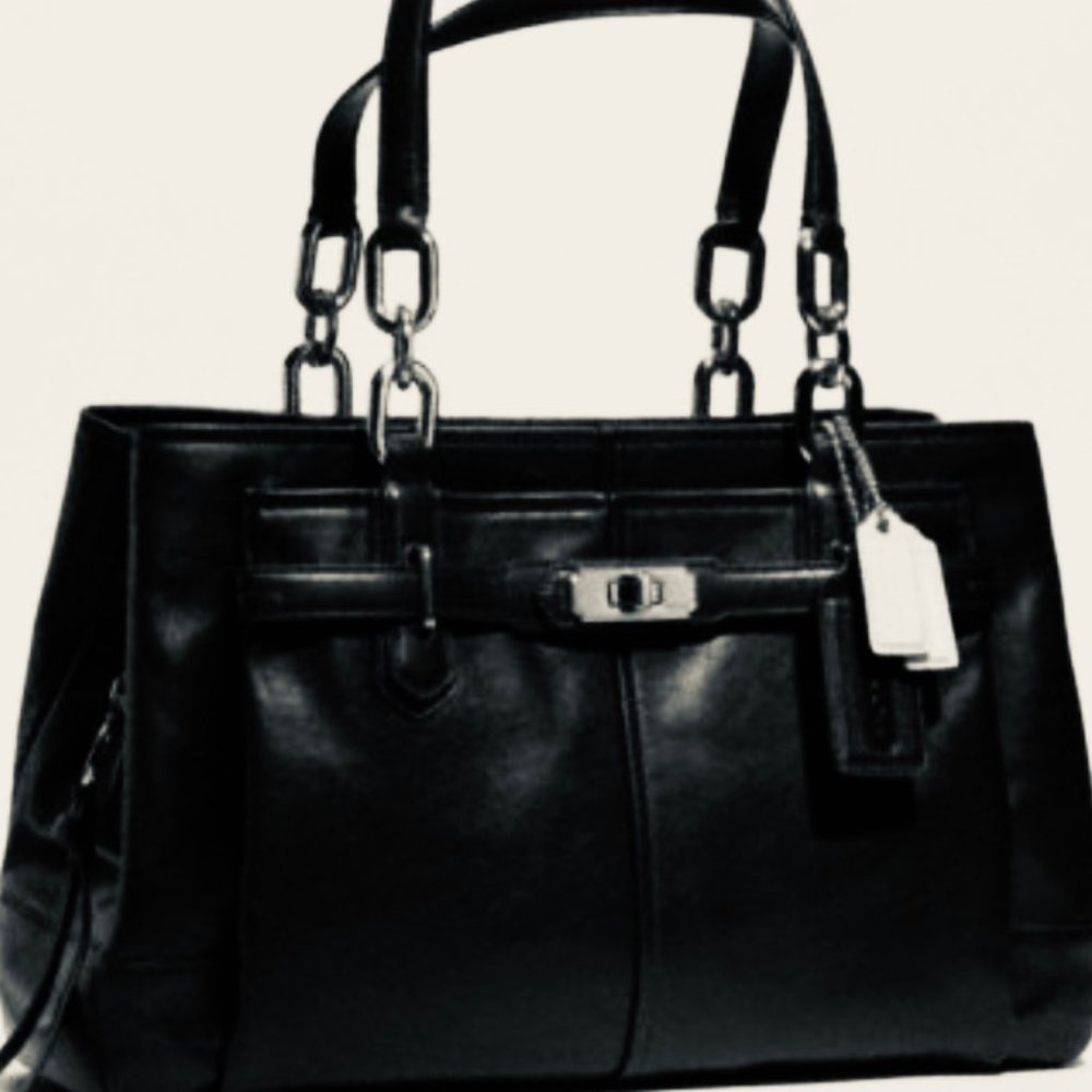 COACH Chelsea Leather Jayden Carryall (F17811)